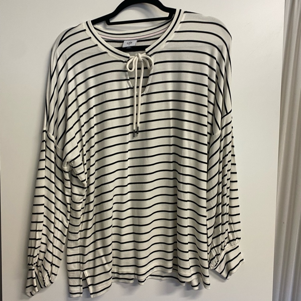 Women’s Cabi striped long tied sleeve blouse